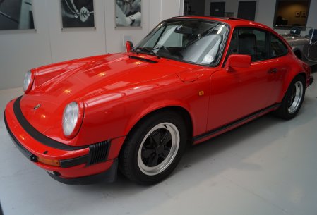 Porsche 911 Carrera