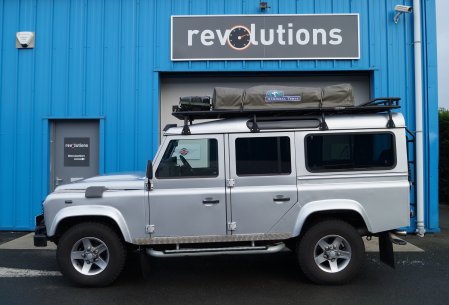 Land Rover Defender 110 SE