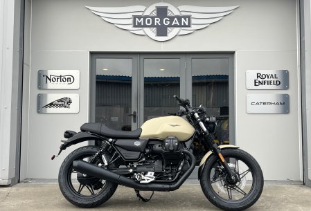 Moto Guzzi V7 Stone