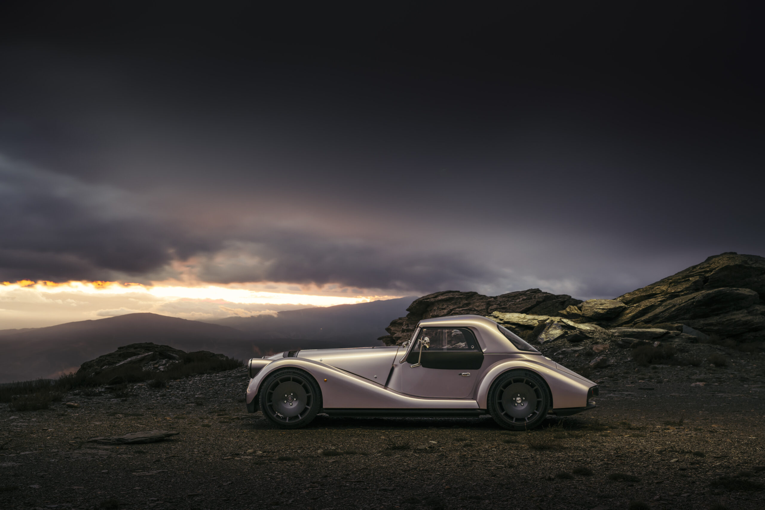 Morgan_Supersport_Location_Lilac_038